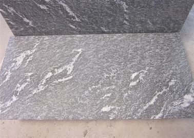 Gạch đá Granite màu xám tuyết với vân trắng 2.8kg / M³ Mật độ