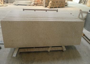 Đá Granite Vàng 2700kg / M³ Granite Mật độ 20 / 30mm Dày